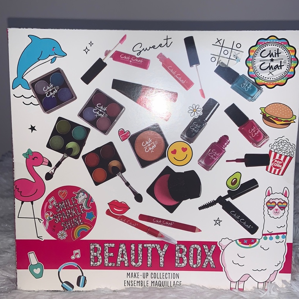 Chit chat beauty box make up collection brand new still sealed